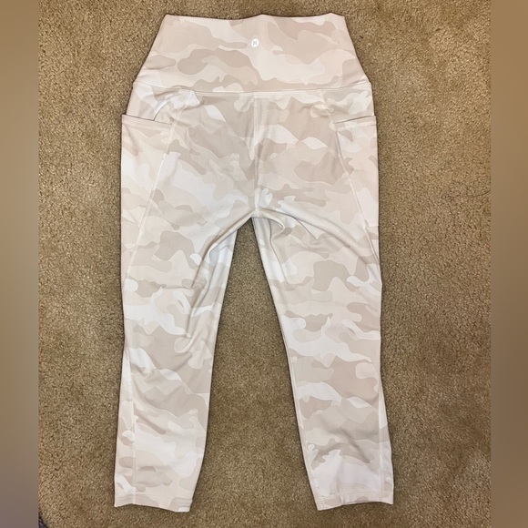 Women’s seamless leggins camp white size M - Picture 2 of 2